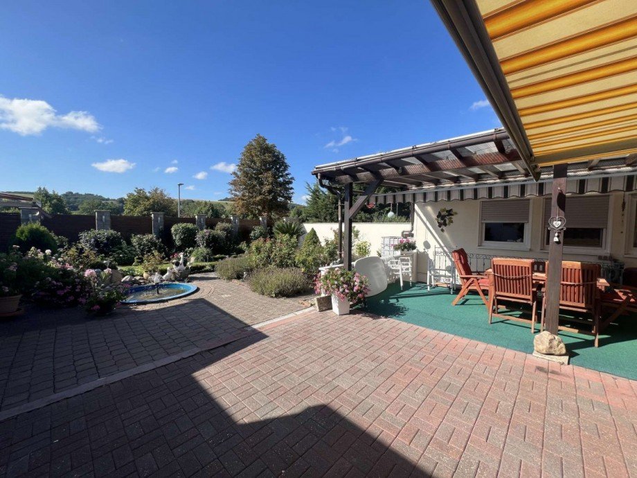 Ansicht Terrasse und Garten Bungalow Bad Sobernheim