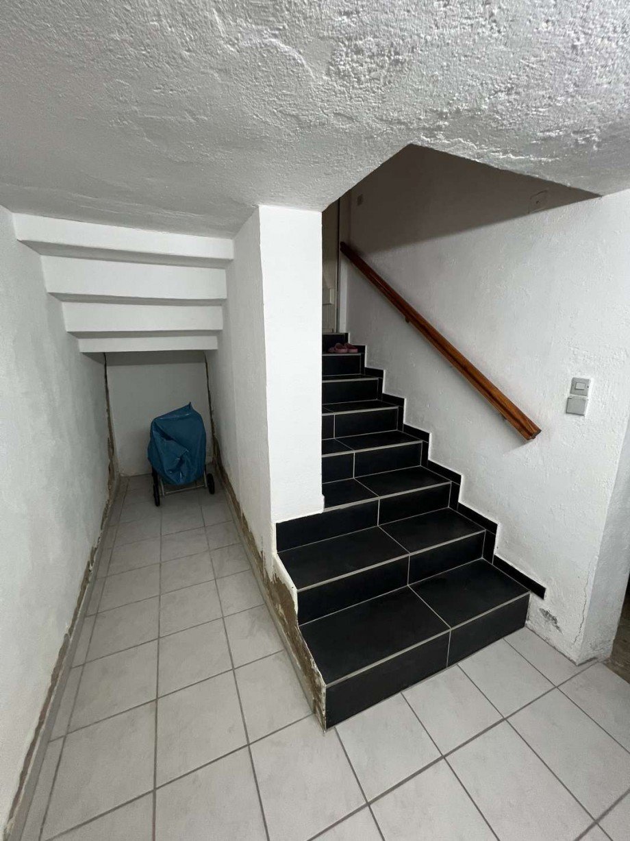 Treppe von KG ins EG Haus Staudernheim