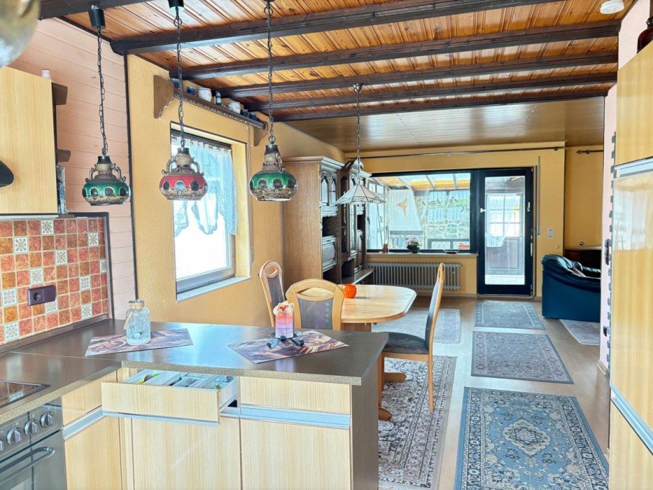 Blick K�che ins Esszimmer Reihenendhaus Simmertal