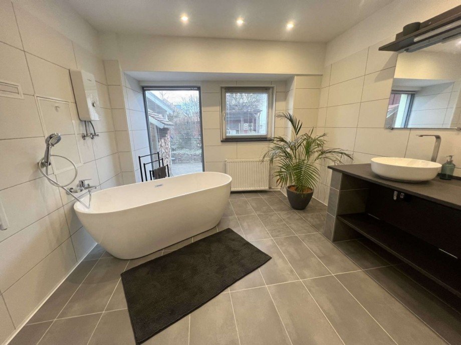 Bad Ebene 0 Galeriewohnung B�ro / Praxis Hargesheim