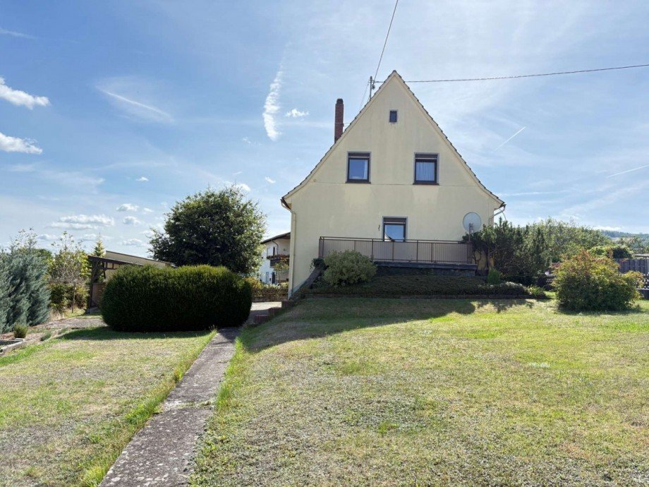 seitliche Ansicht Einfamilienhaus Merxheim