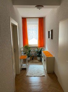 Flur OG Preisreduzierung! Bauernhaus und idyllischem Innenhof, Scheune und Nebengeb�uden