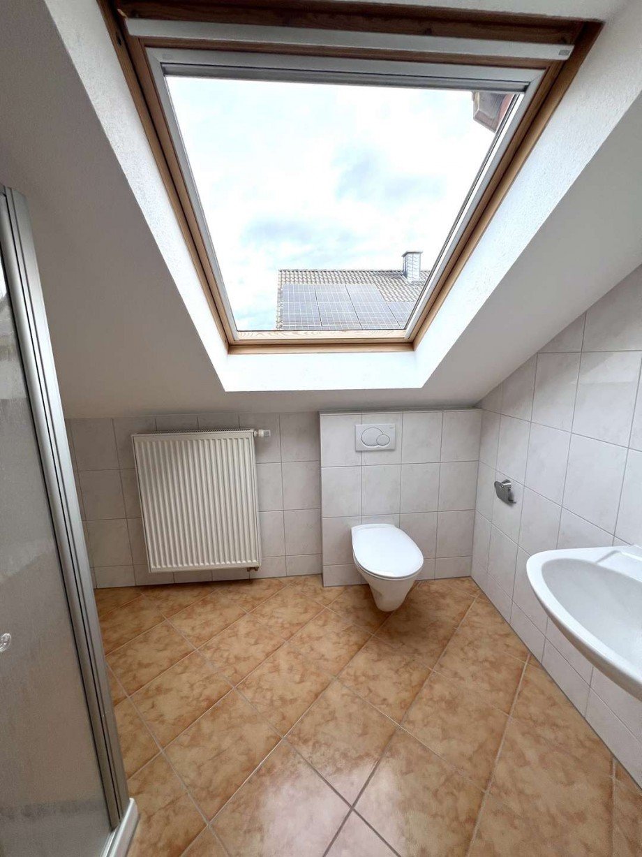 Bad 2 DG Doppelhaush�lfte Monzingen