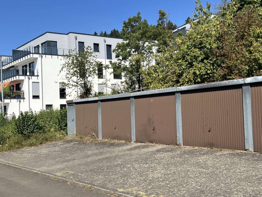 separate Garage mit Stellplatz Bungalow Bad Sobernheim