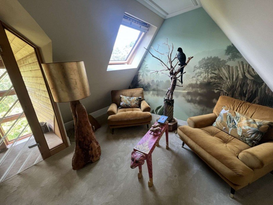 Loungebereich im Spitzboden Einfamilienhaus Idar-Oberstein