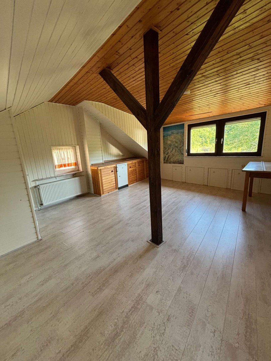 Zimmer 2 OG Zweifamilienhaus Callbach