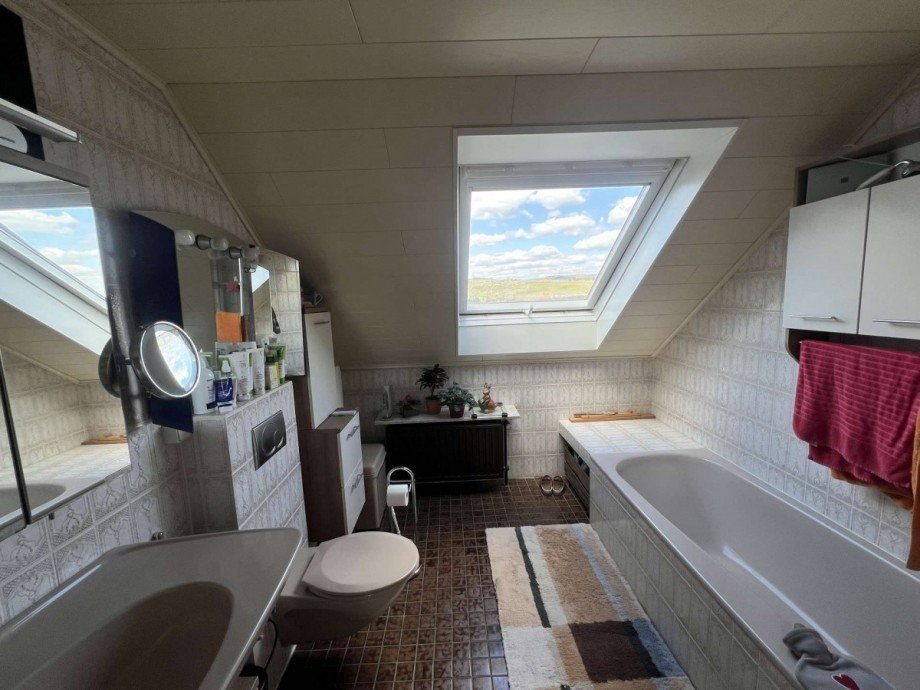 Bad DG Zweifamilienhaus Meddersheim