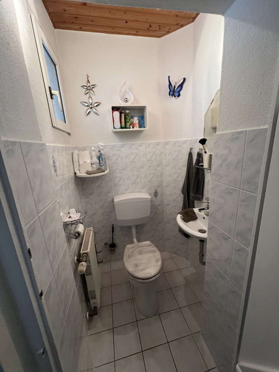 G�ste WC 2 vom OG ins DG Haus Staudernheim