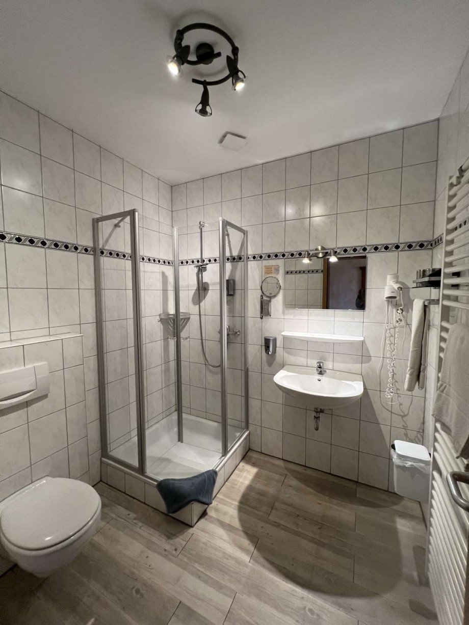 Bad eines Zimmers Haus Waldb�ckelheim