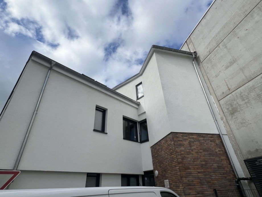 R�ckansicht Haus mit KFZ-Stellplatz Etagenwohnung Bad Kreuznach