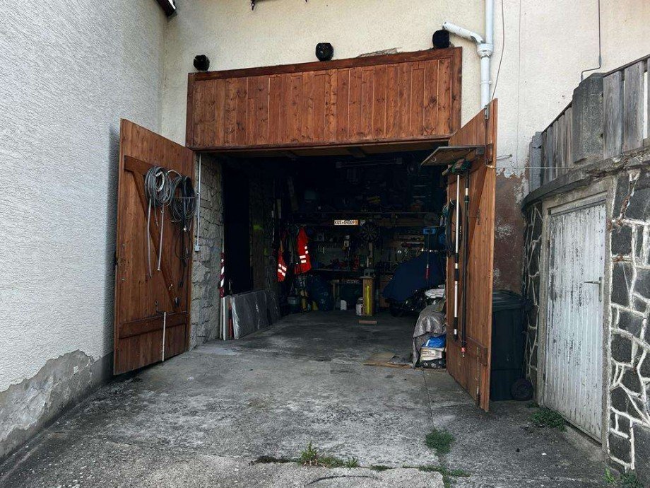 Abstellplatz mit Garage Renditeobjekt Adenbach