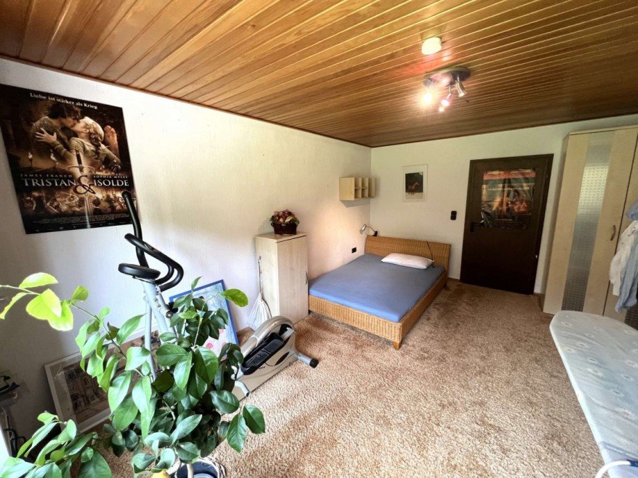 Zimmer 1 OG Einfamilienhaus Tiefenbach