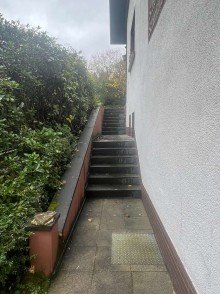 Aussentreppe Top-Gelegenheit! Einfamilienhaus mit ELW und gro�em Grundst�ck in Bruschied/Rudolfshaus