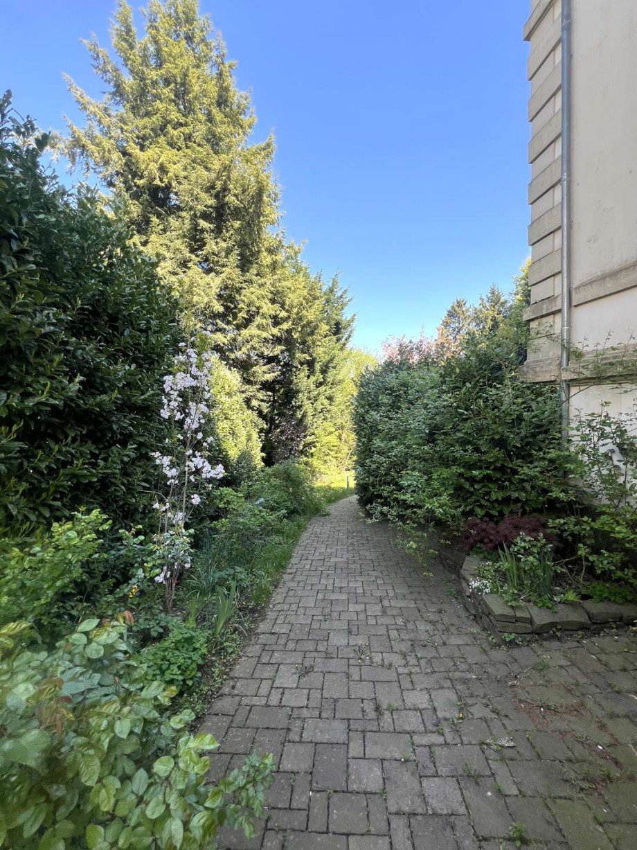 Weg zum Garten Haus Wuppertal