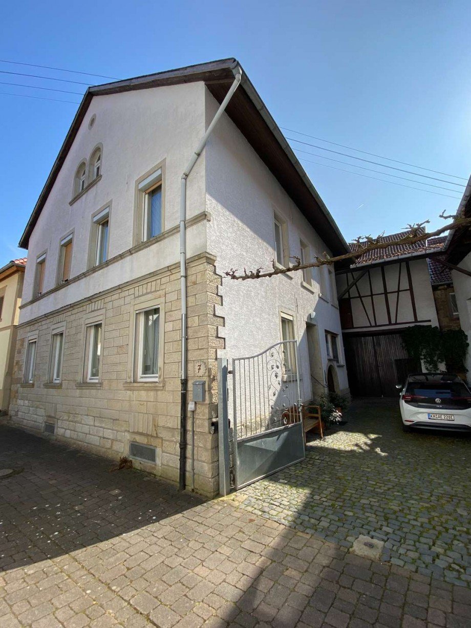 Haus mit Innenhof Bauernhaus Monzingen
