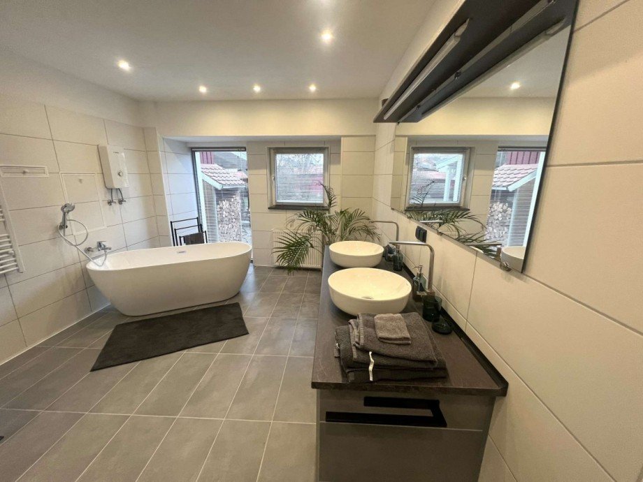 Bad Ebene 0 Galeriewohnung B�ro / Praxis Hargesheim