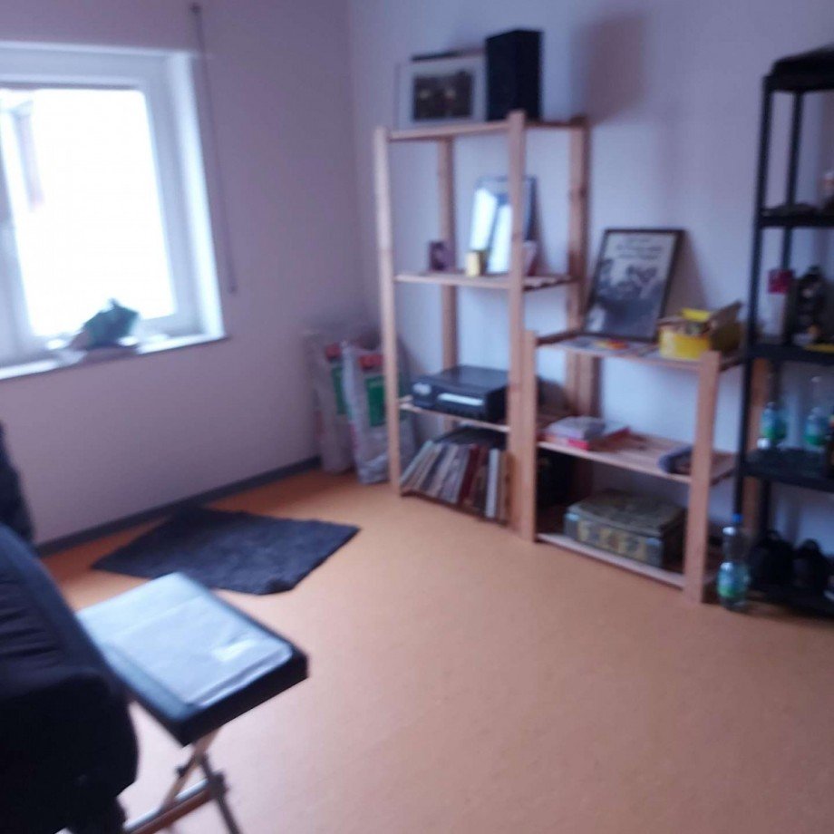 Zimmer OG Zweifamilienhaus Hallgarten