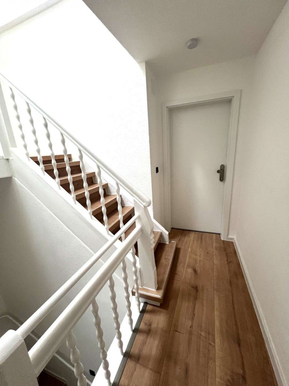Wohnungseingang OG Vorderhaus Etagenwohnung Nu�baum