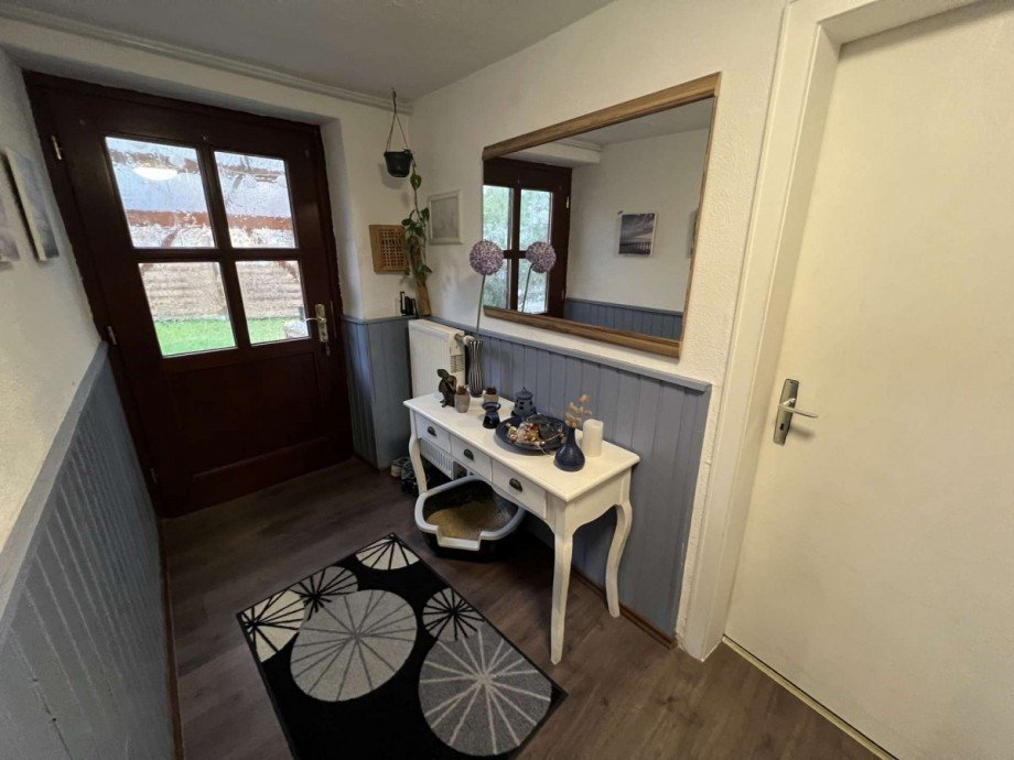 Hauseingang und Flur EG Einfamilienhaus Breitenheim
