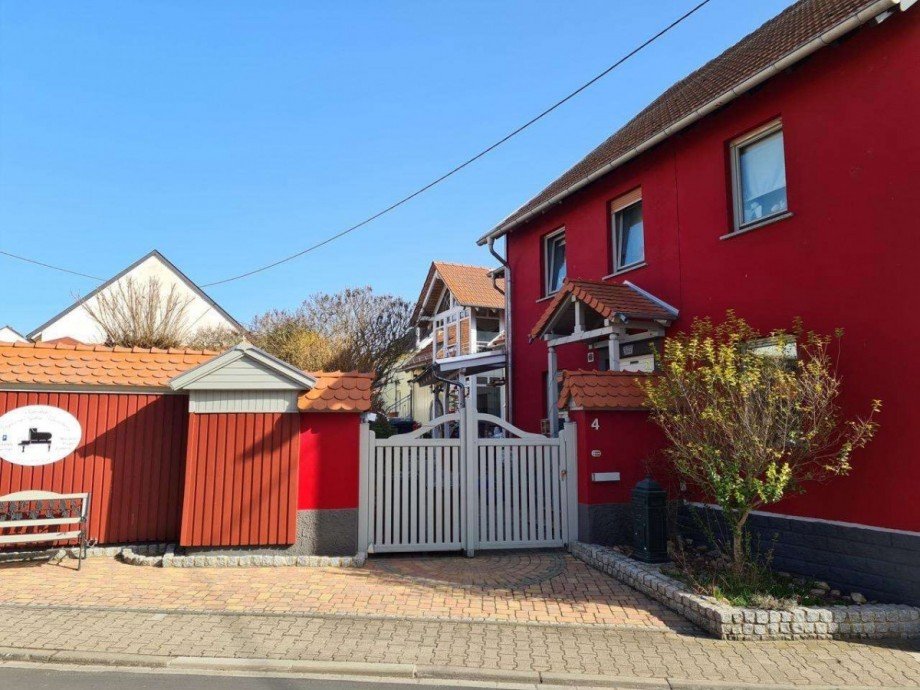 Blick Haupthaus B�ro / Praxis Hargesheim