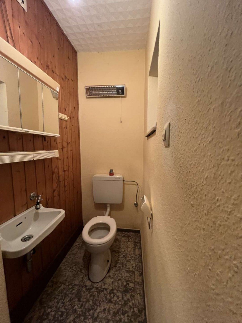 G�ste-WC im EG Einfamilienhaus Feilbingert