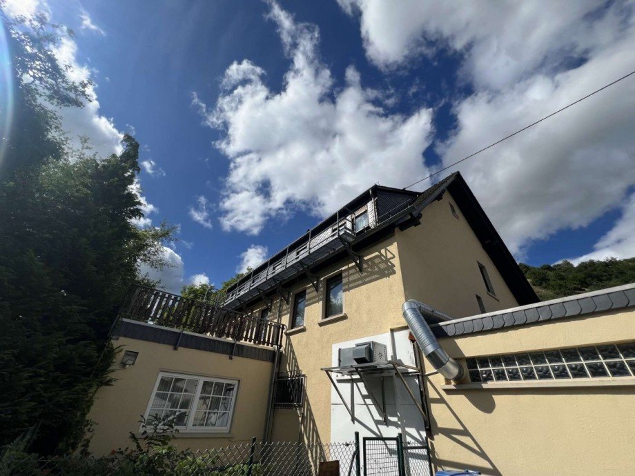 Hausr�ckansicht Renditeobjekt Martinstein