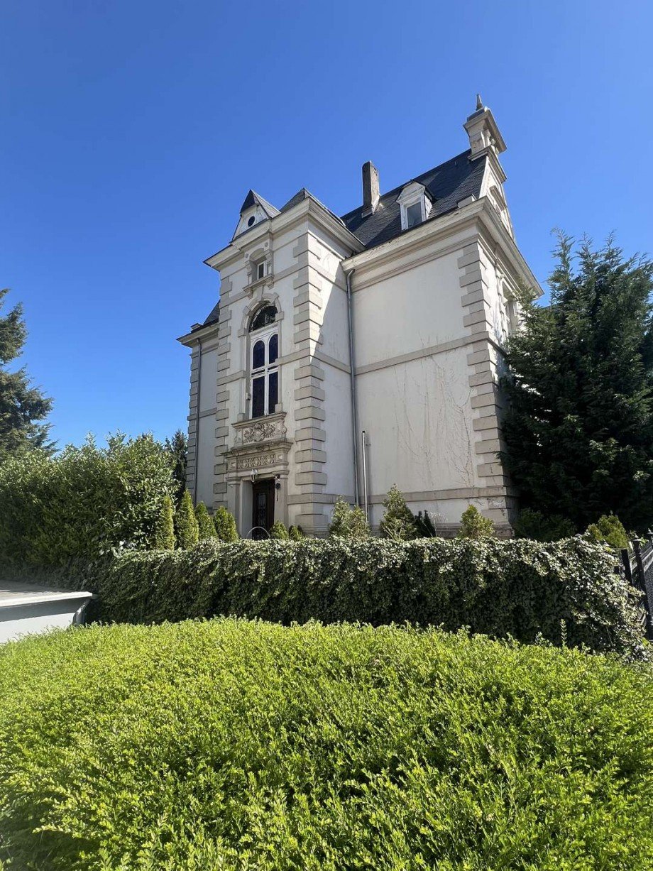 Seitenansicht Doppelhaush�lfte Villa Wuppertal
