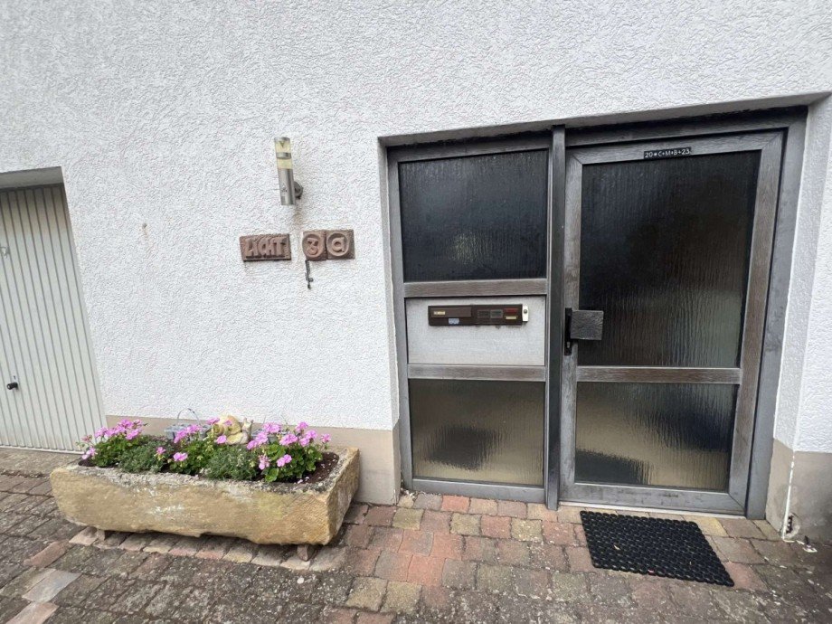 Hauseingang Haus 1 Zweifamilienhaus Aschbach