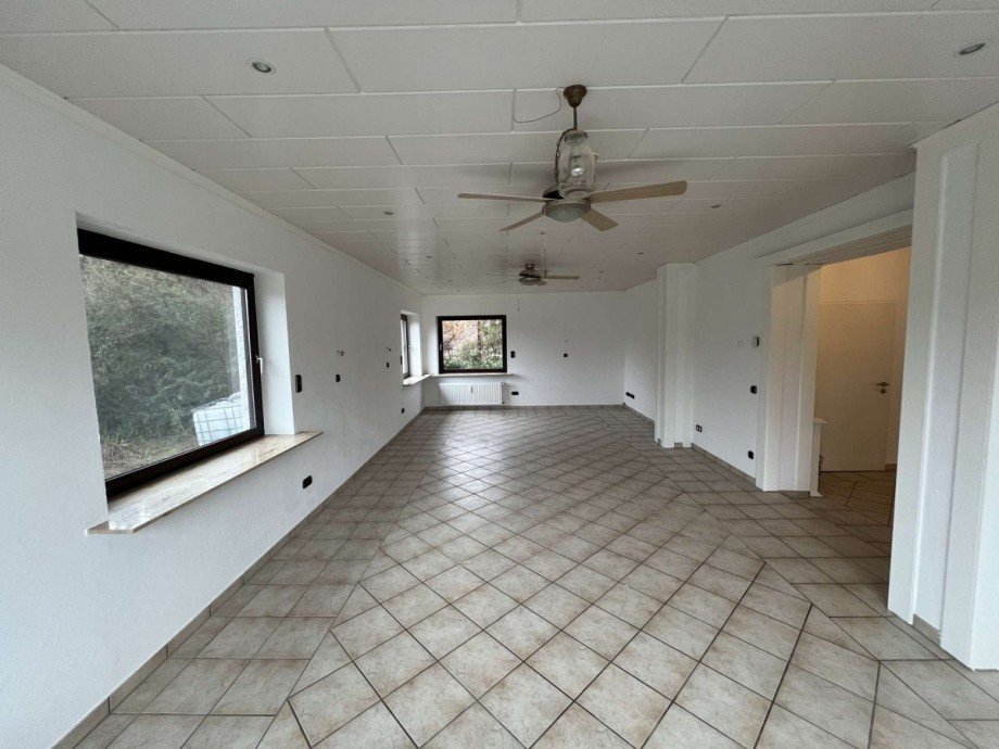 Wohnen/Essen EG Einfamilienhaus Wiesbaden