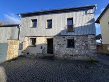 Seitenansicht Erstbezug nach Renovierung! 2 Zimmer, K�che mit EBK, Bad in Nu�baum zu vermieten!