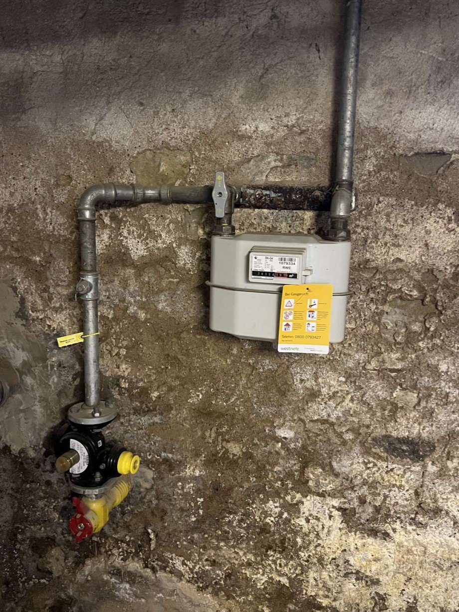 Gasanschlu� im KG Haus Staudernheim