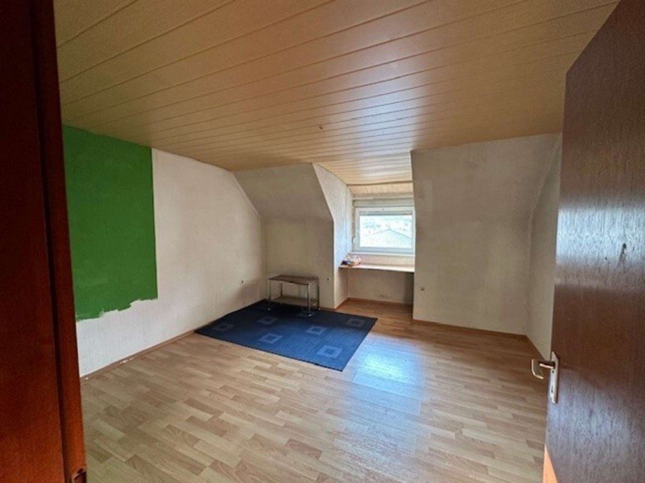 Zimmer 3 OG Zweifamilienhaus Reipoltskirchen