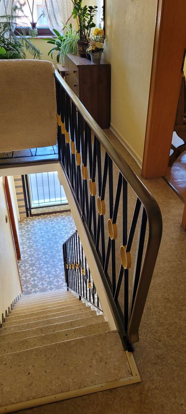 Treppe OG ins EG Einfamilienhaus Desloch