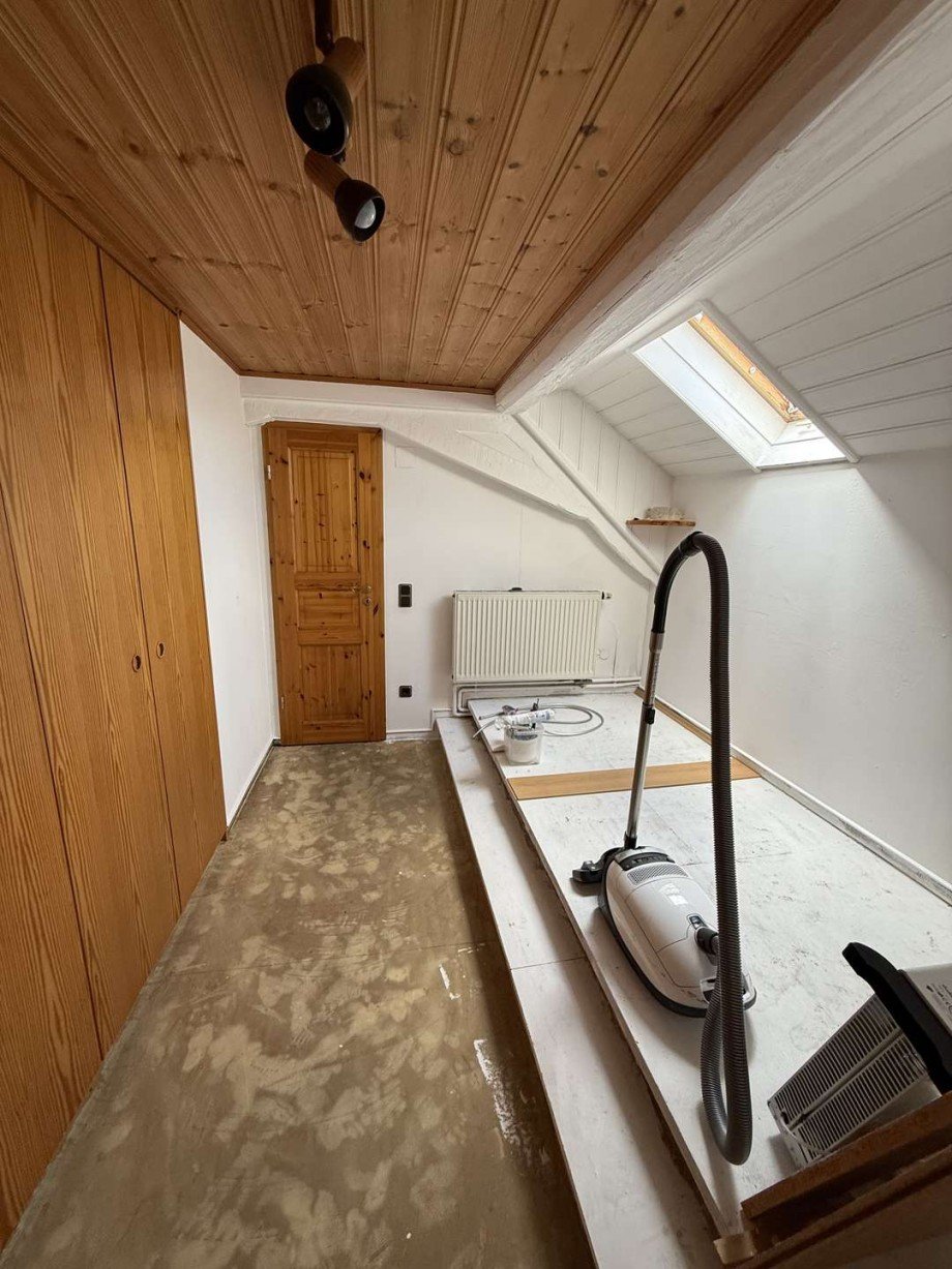 Zimmer DG Zweifamilienhaus Meddersheim