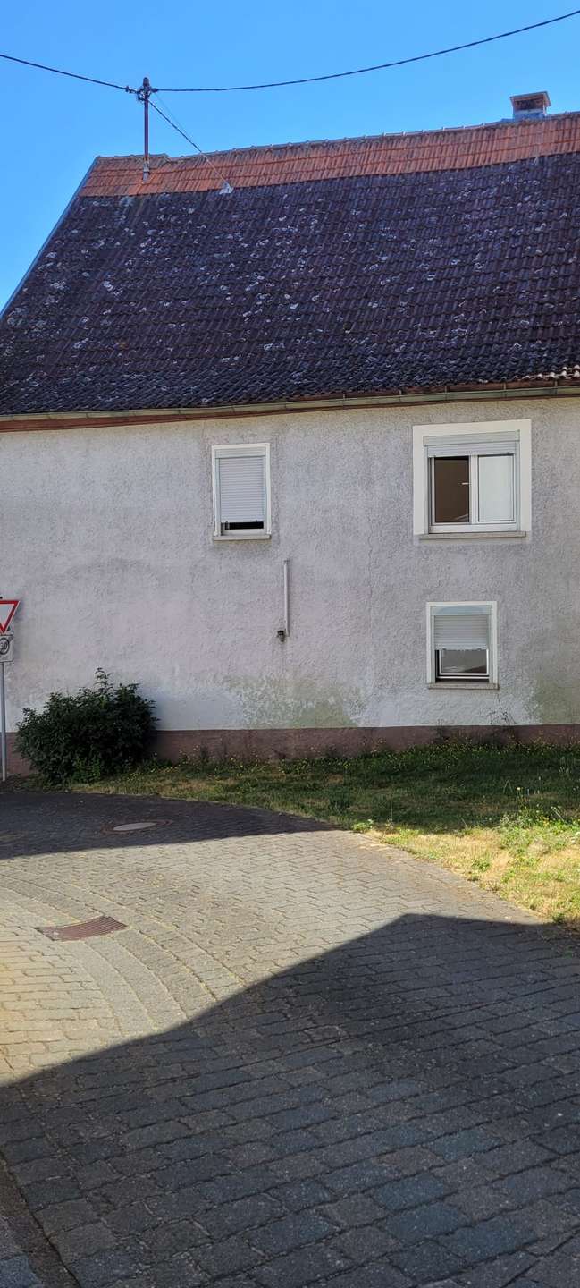 Seitenansicht Einfamilienhaus Desloch