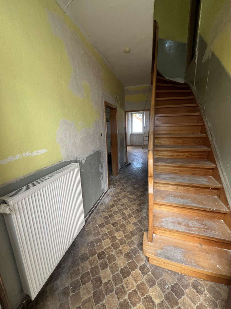 Treppe von EG zu OG Zweifamilienhaus Obermoschel