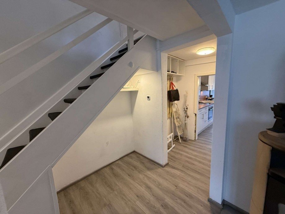 Flur EG Reihenmittelhaus Becherbach