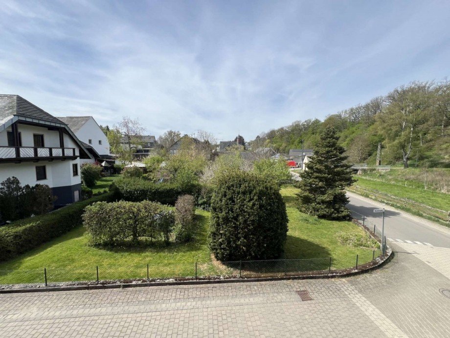 Blick auf zus�tzliches Grundst�ck Einfamilienhaus Tiefenbach