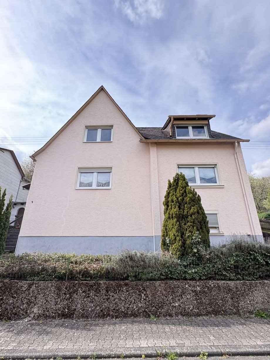 Frontansicht Einfamilienhaus Idar Oberstein