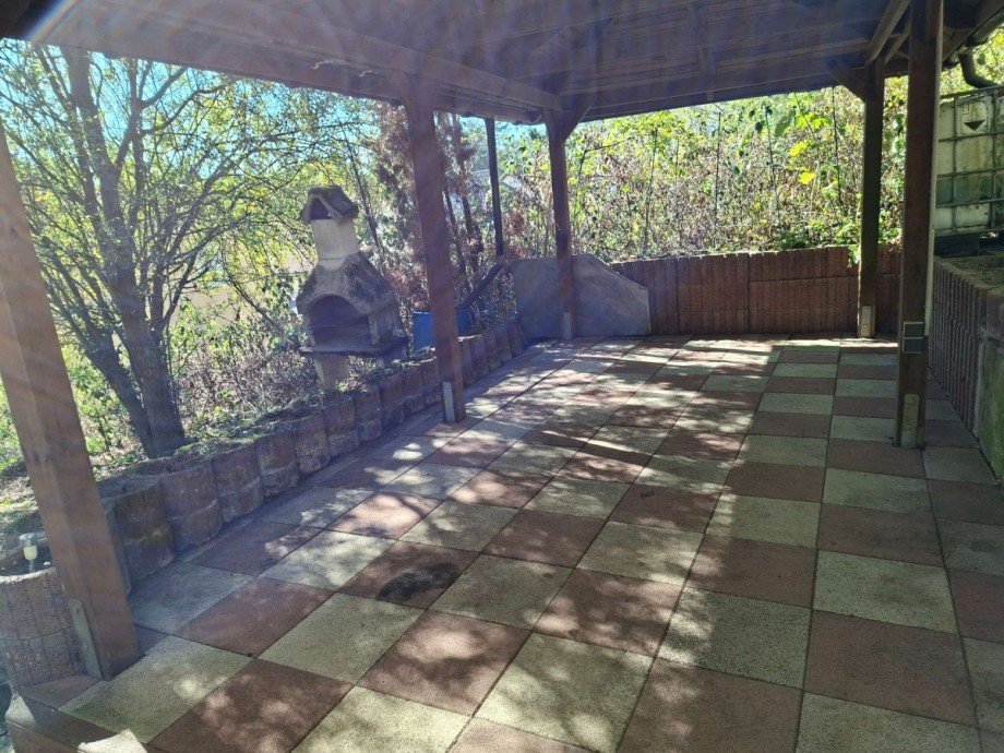 �berdachte Terrasse Haus Waldb�ckelheim