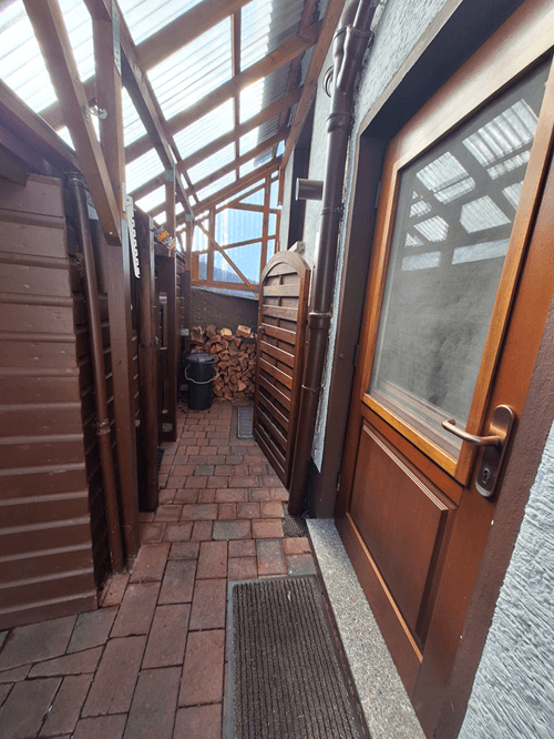 11_Hof_5_Holzlager_1 Einfamilienhaus Monzingen