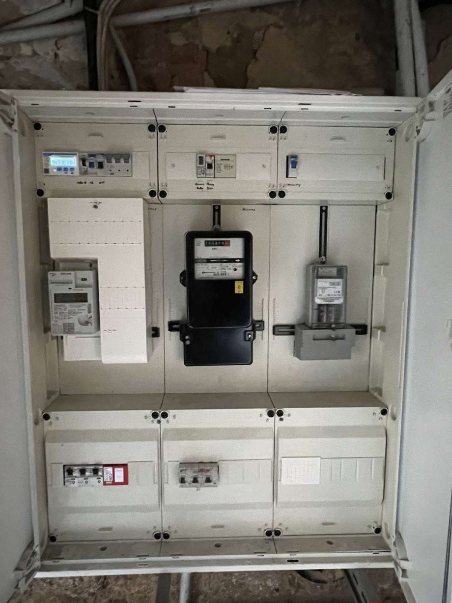 Elektrokasten 1 Mehrfamilienhaus Becherbach