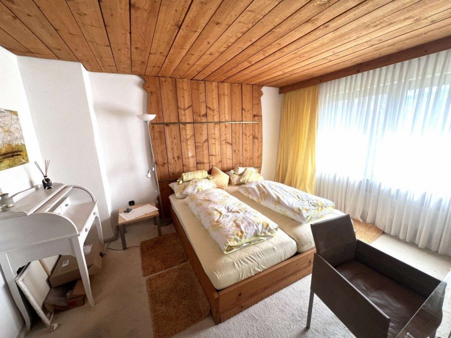 ZImmer 2 OG Einfamilienhaus Tiefenbach