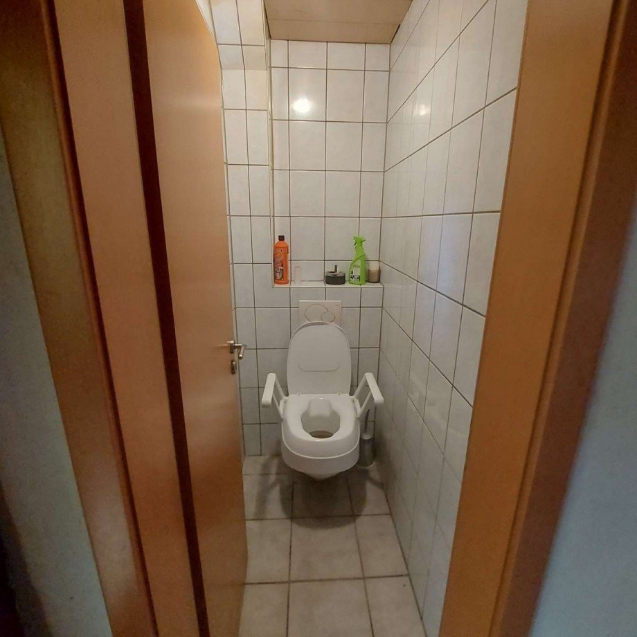 G�ste-WC EG Haus Waldb�ckelheim