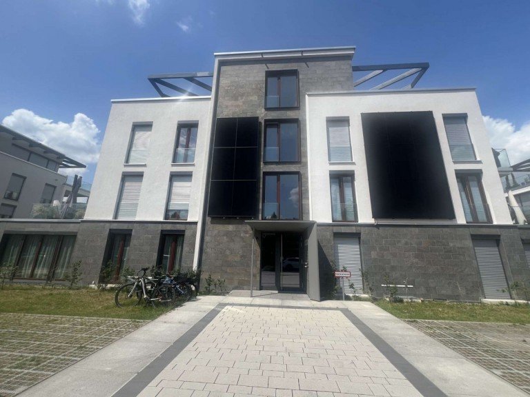 Vorderansicht Haus Bingen Etagenwohnung Top-Gelegenheit! Charmante 3 Zimmer Wohnung in erster Reihe mit Rheinblick in Bingen zu vermieten!