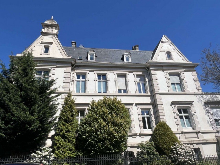 Hausansicht beider Doppelhaush�lften Villa Wuppertal