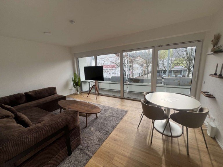 Wohn- und Esszimmer Bad Kreuznach Wohnung Top-Gelegenheit! M�bilierte 2 Zimmer Wohnung mit Balkon in Bad Kreuznach zu vermieten
