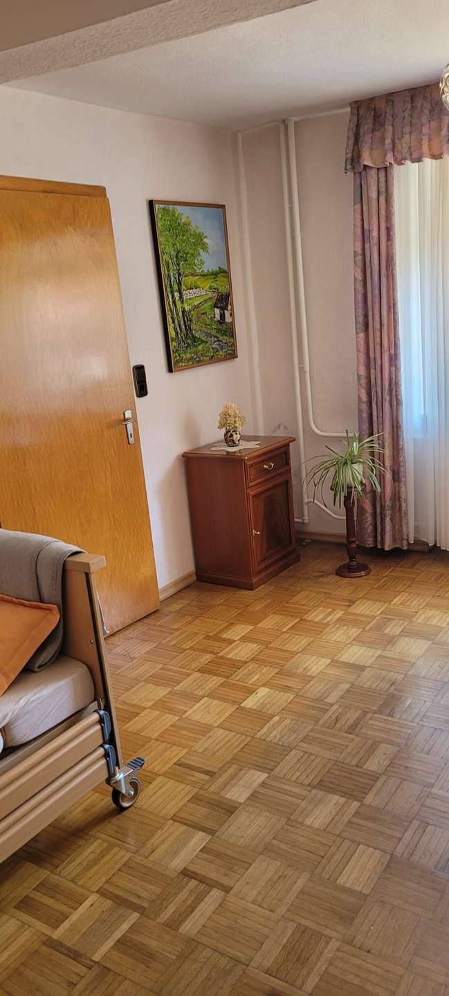 Wohnen EG Einfamilienhaus Desloch