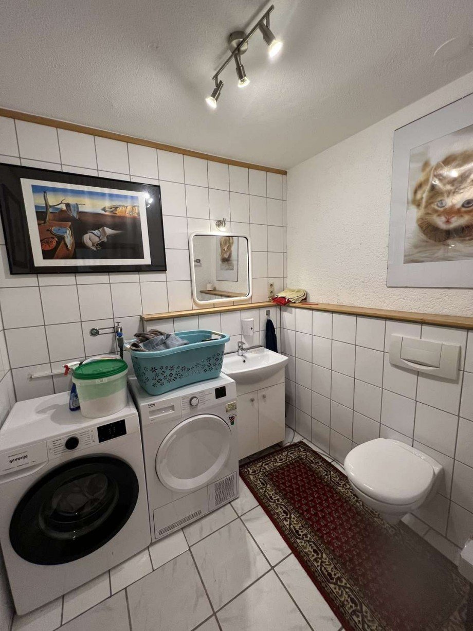 G�ste-WC mit HWR Wohnung Etagenwohnung Waldb�ckelheim