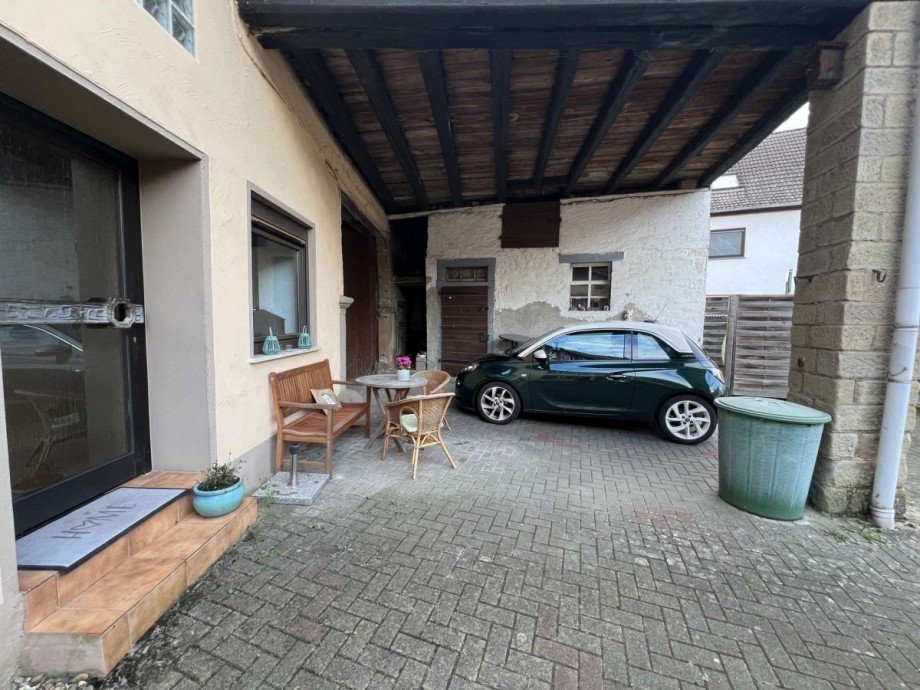 KFZ Stellplatz am Nebengeb�ude Einfamilienhaus Breitenheim
